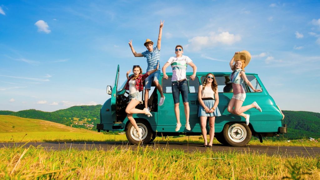 5 Reasons Why You Should Go on a Road Trip!